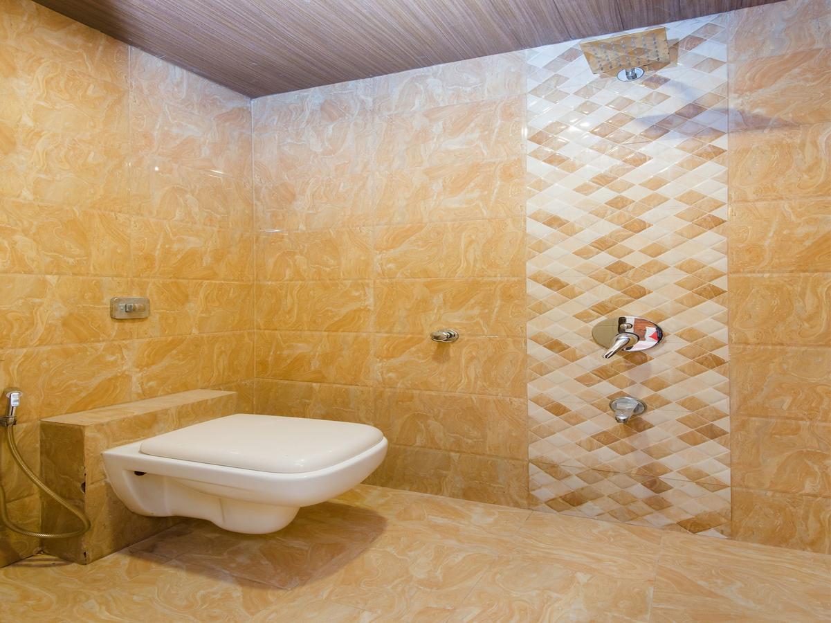 Hotel Sai Comforts Bapane Eksteriør bilde